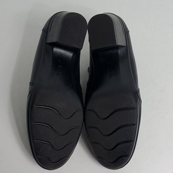 Collection by Clarks Womens Size 7W Black Side Zip Slip-On Booties Comfort Shoes - Picture 10 of 10